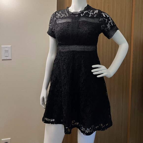 Dress - Picture 1 of 4